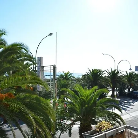 Sulla Riviera Delle Palme Apartamento *